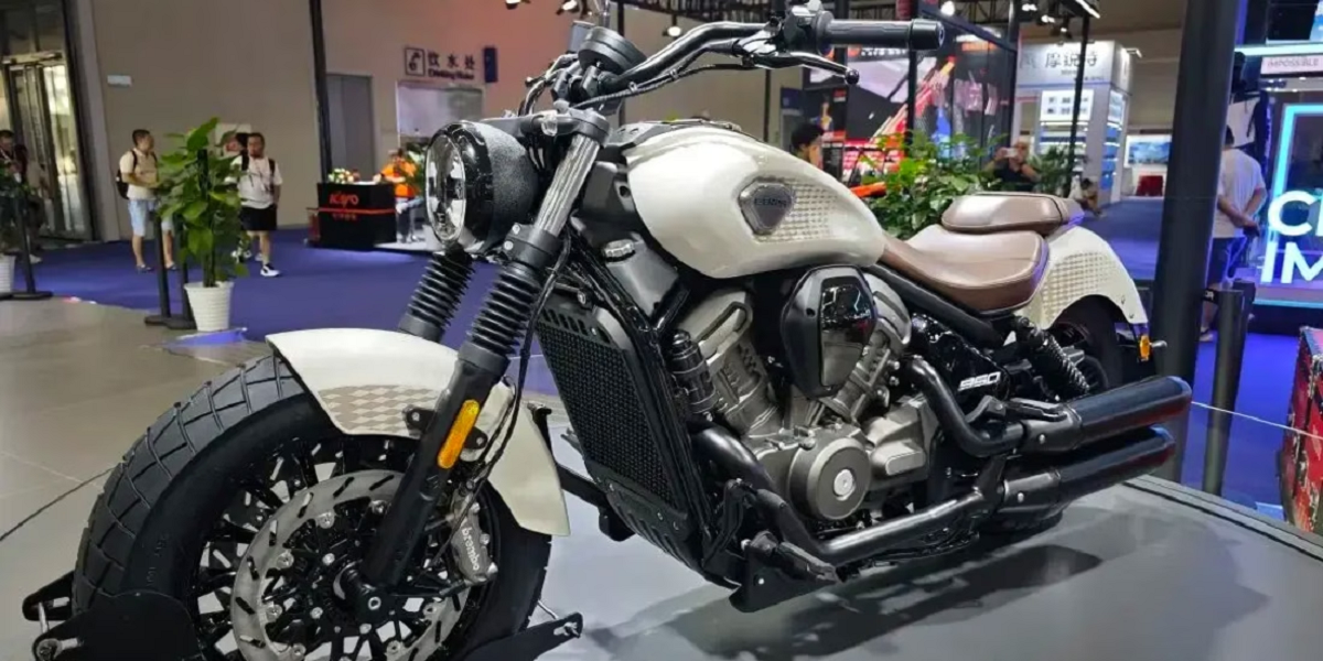 搭載V4引擎的Bobber!中國奔達摩托Dark Flag 950正式發表