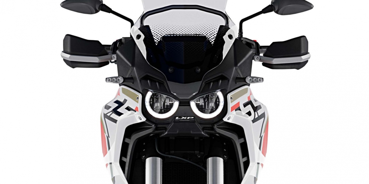 Africa Tw... ...?不!是中國錢江摩托與MV AGUSTA 合作車款Lucky Explorer 5.5!