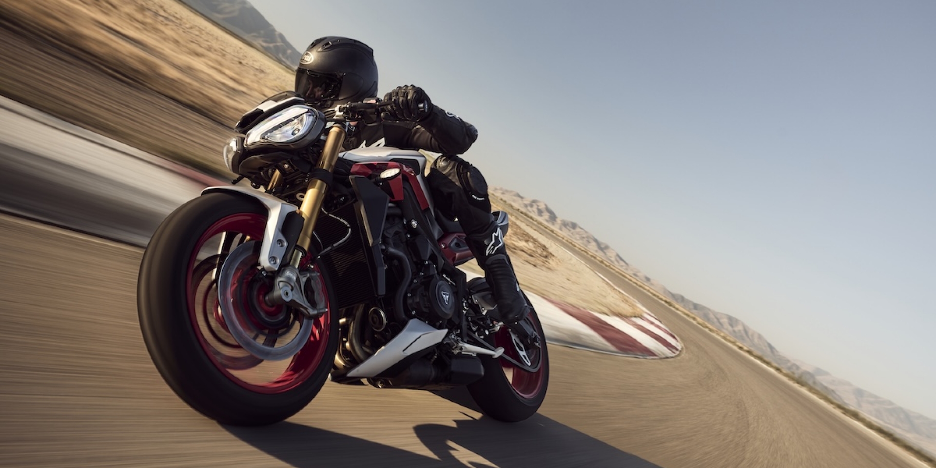 賽道基因全面進化， Street Triple 765 RX與Moto2™限量版強勢登場