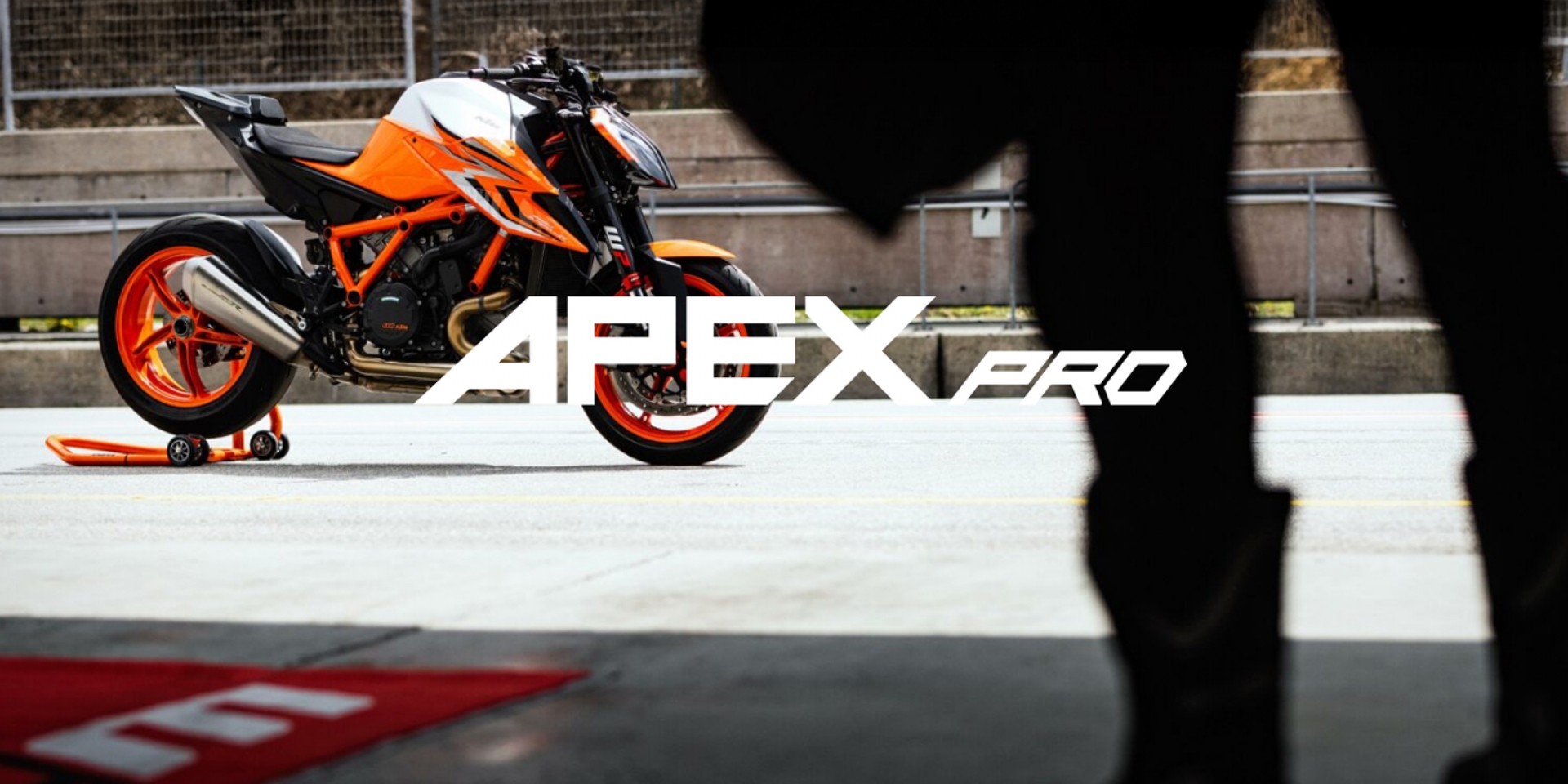 換上雷射手術刀般的精準神經：WP APEX PRO 頂級避震套件全面下放 KTM 1390 Super Duke 家族