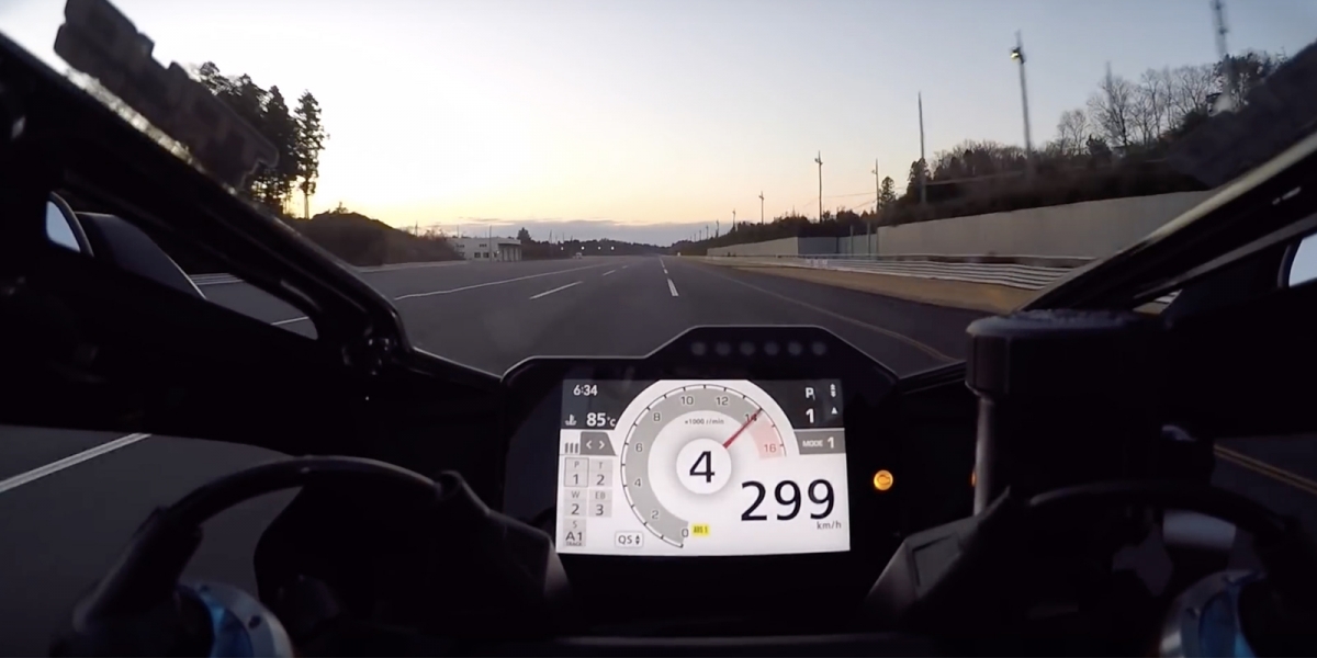 四檔時速299爆表!HONDA CBR1000RR-R賽道測試影片曝光