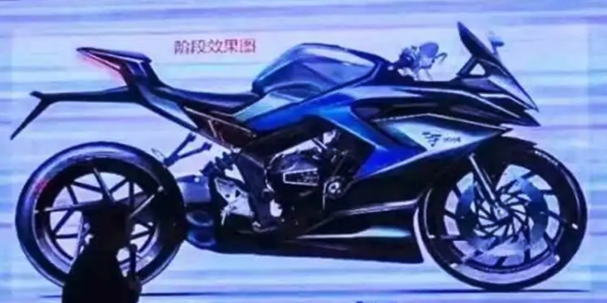 KYB可調懸吊、後單搖臂、BREMBO四活塞輻卡!Voge RR660 四缸仿賽曝光