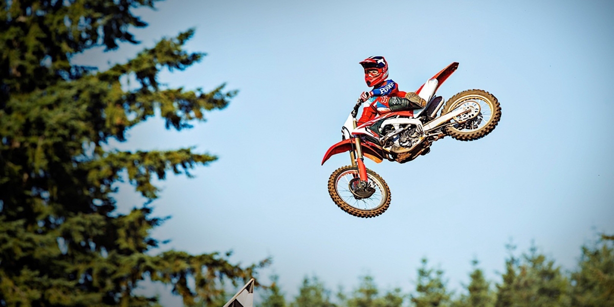 引擎更新動力加強,2018 Honda CRF250R升級登場