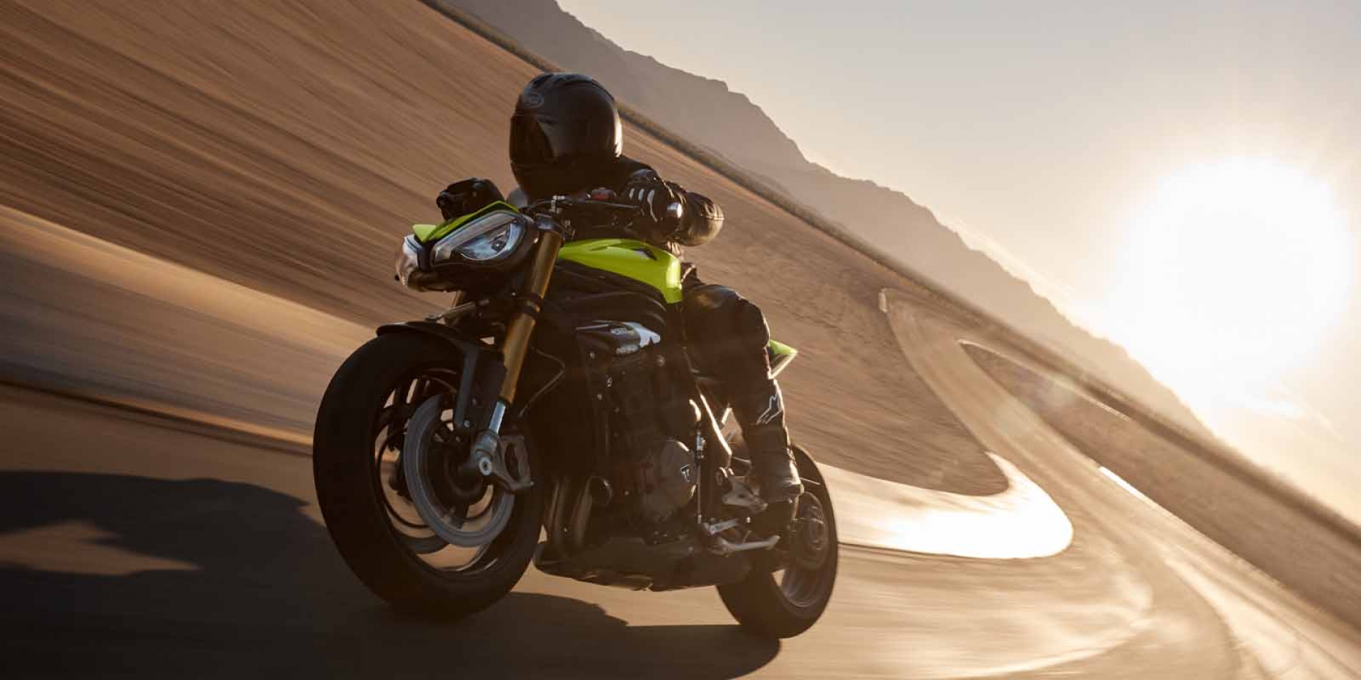 180匹馬力、賽道級電控、騎姿更戰鬥！2026 Triumph Speed Triple 1200 RX 限量登場