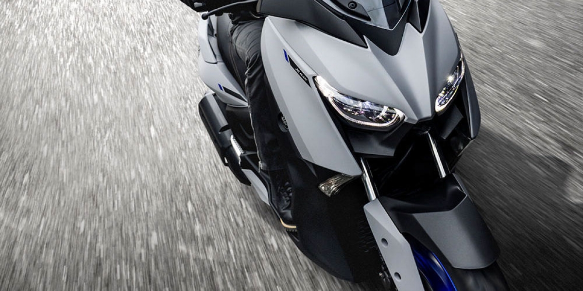 看齊老大哥TMAX 560,日本YAMAHA發表XMAX 2021新色