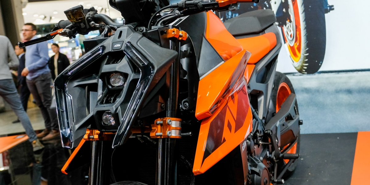 這個頭 只有KTM做得出來!KTM 990 DUKE 狙擊眼前所有彎道