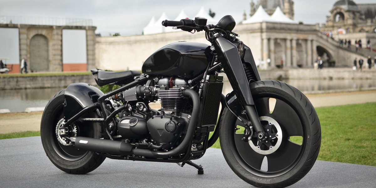法式摩登古典。TRIUMPH Bonneville Bobber