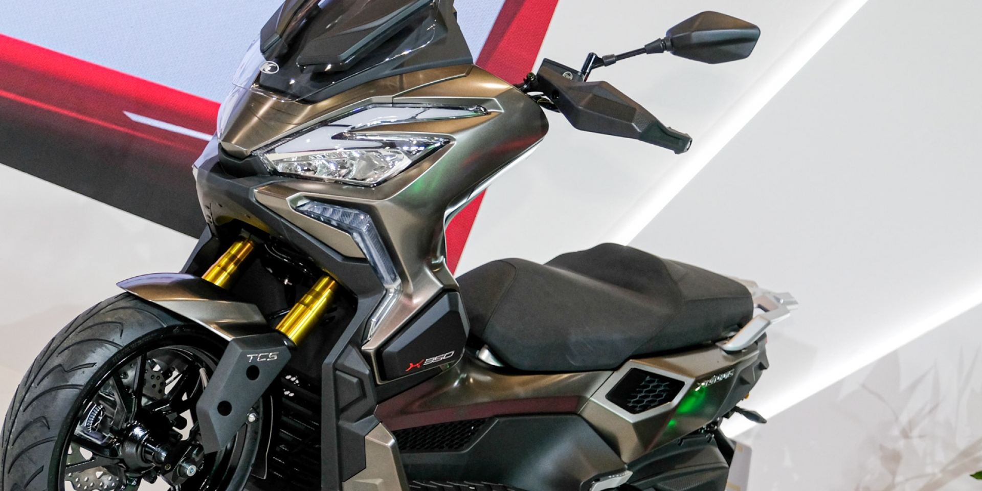 2025國際重型機車展。KYMCO雙車登場！XCITING X350與GENIE 115搶眼亮相