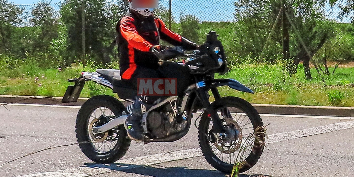 390 ADV孿生兄弟?GASGAS 400c.c. ADVENTURE車款間諜照曝光!