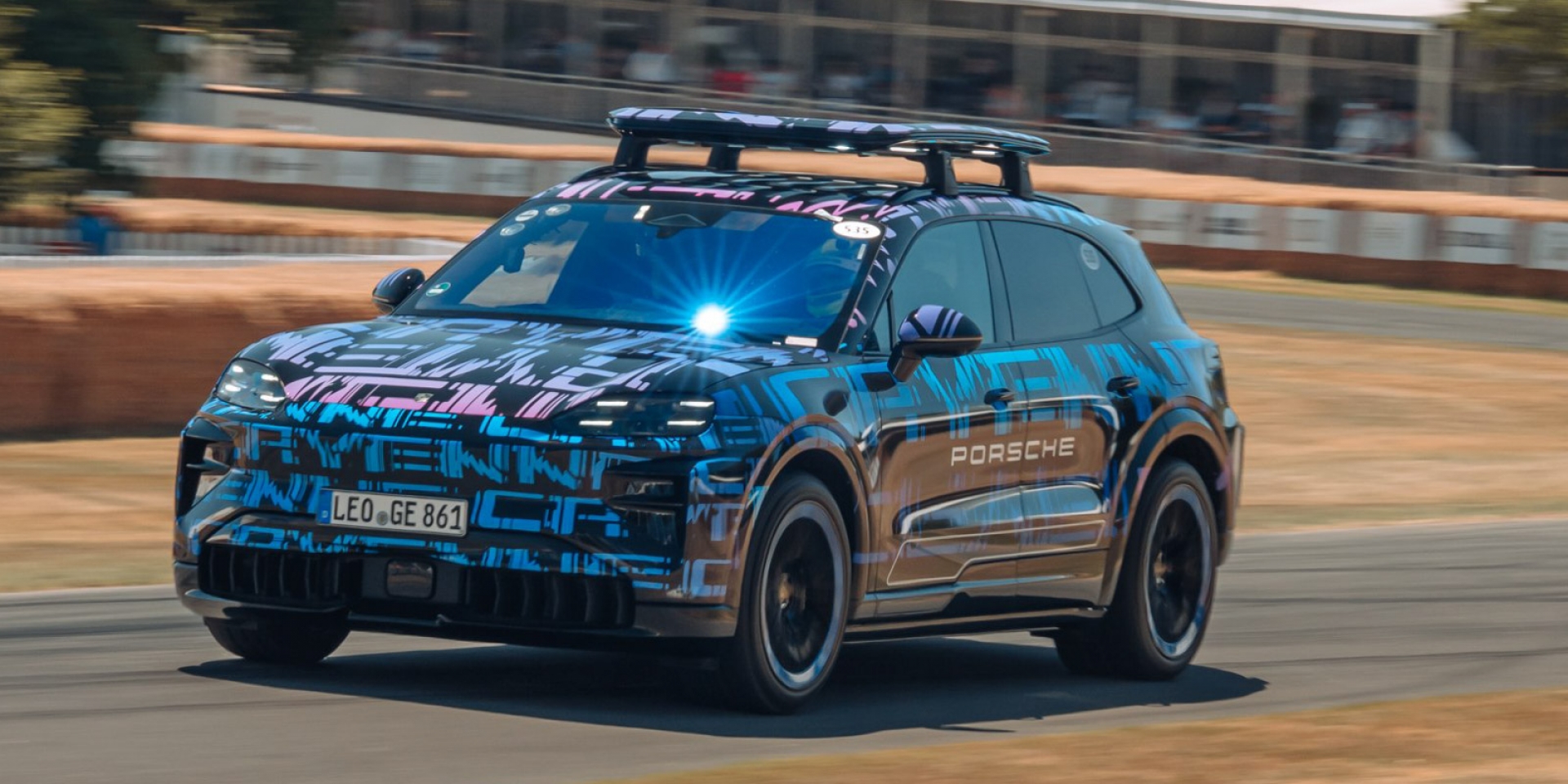 從純電紀錄締造者到越野典範 保時捷 Cayenne 於 Goodwood 盡顯其全方位實力