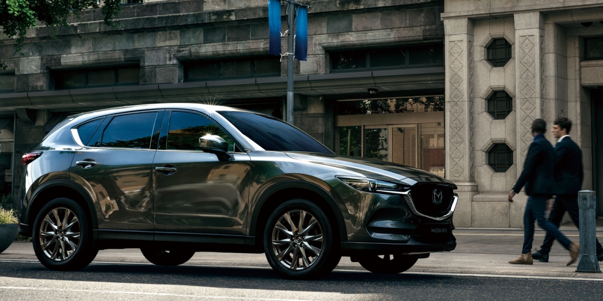 官方新聞稿。2021年式MAZDA CX-5安全再升級 98.9萬起即刻入主,「黑艷版」風格獨具登場
