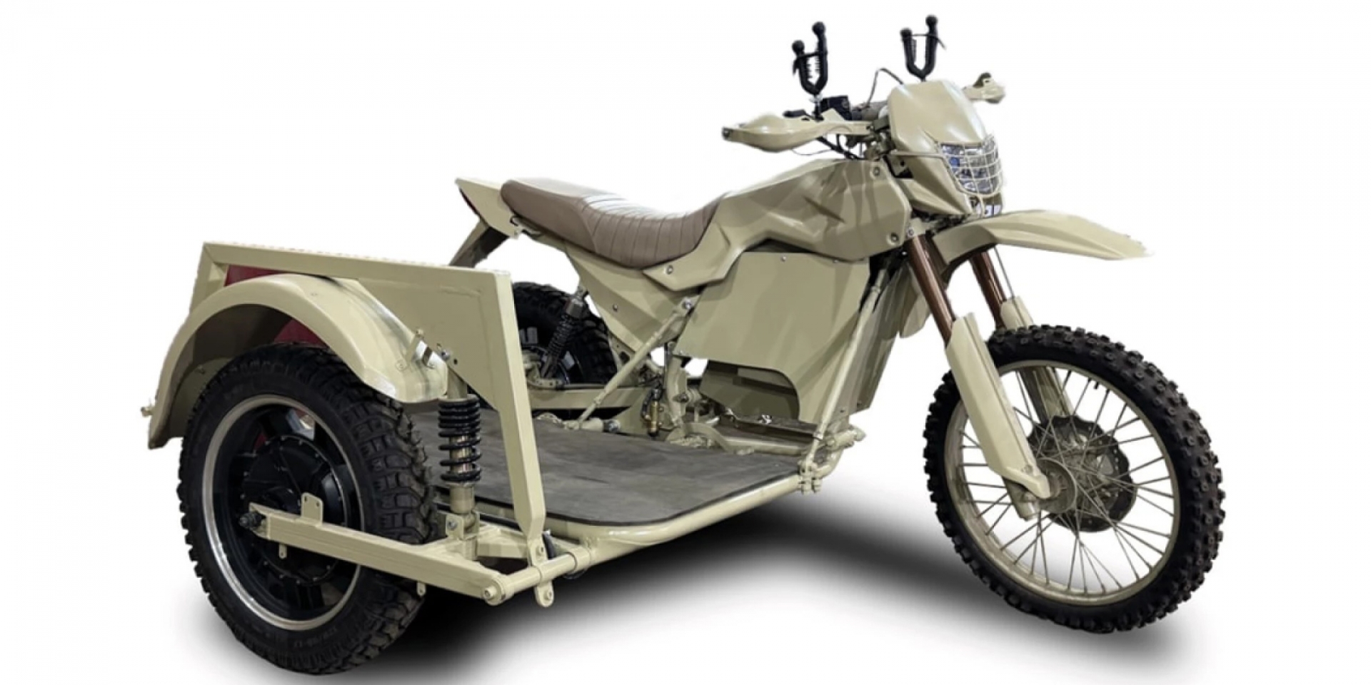 戰鬥民族的跨界日常！AK-47 製造商 Kalashnikov 推出 Izh Enduro 邊車與拖車版，油電雙驅任你選