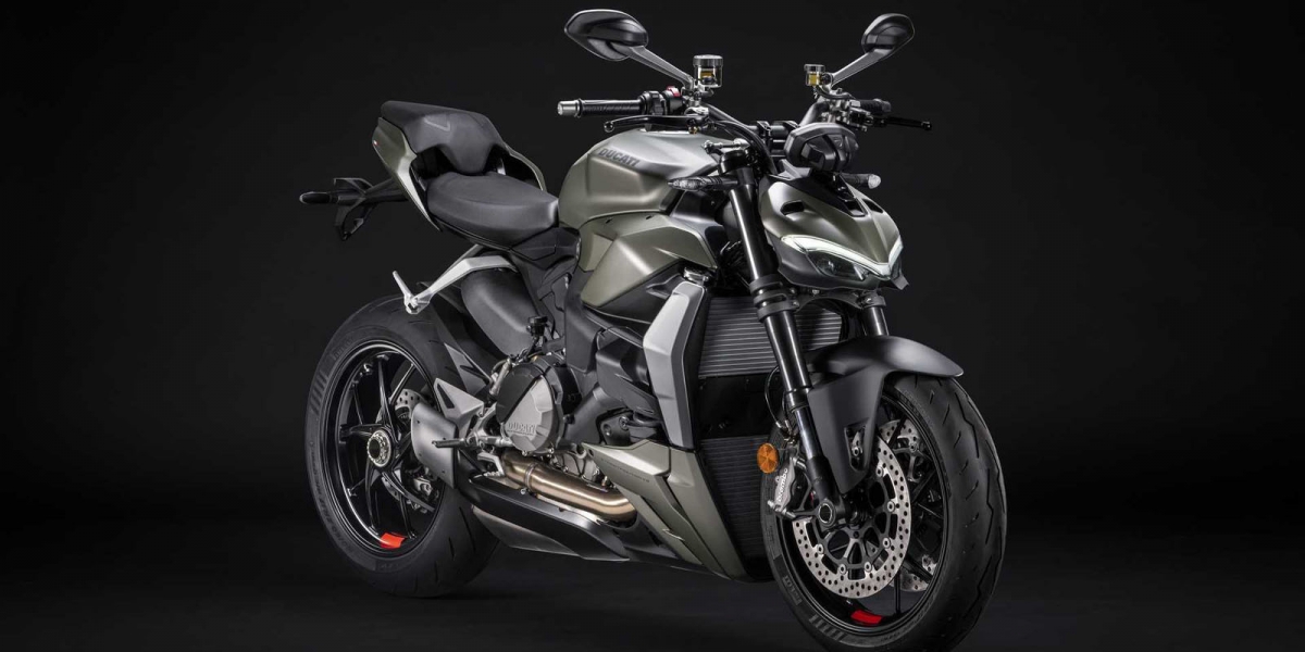 低調消光綠、海外售價調漲!2023 DUCATI STREETFIGHTER V2 新色亮相