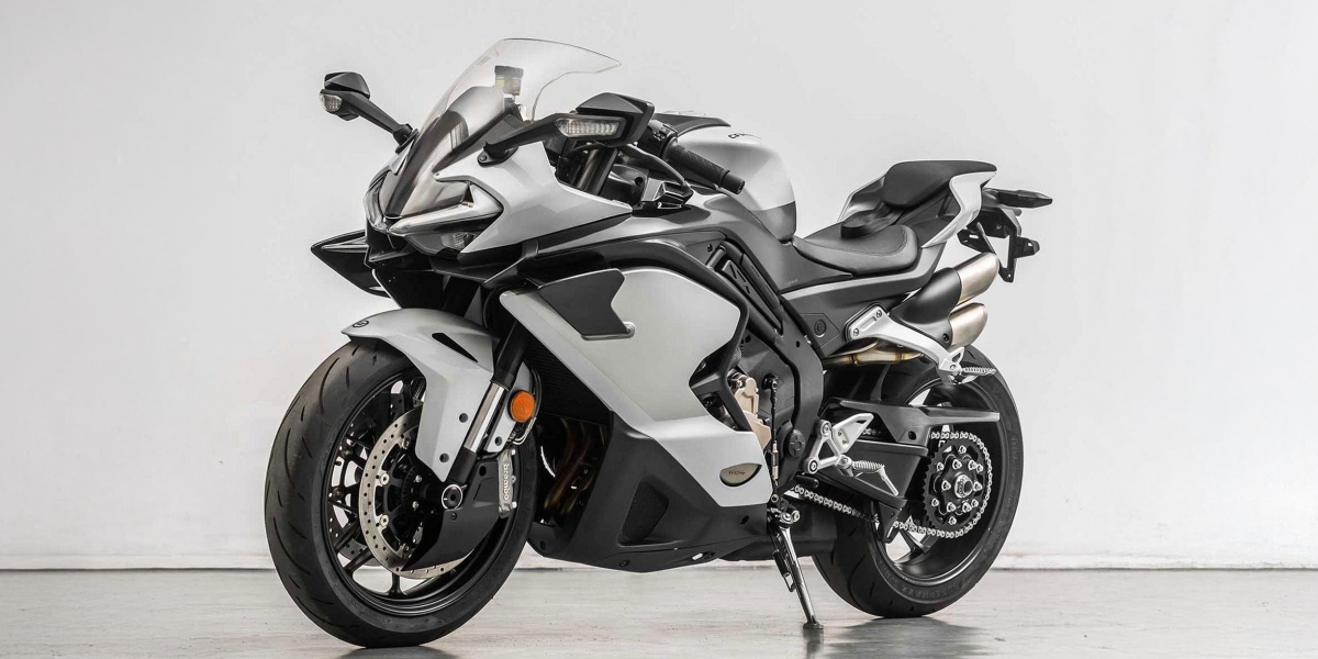 110匹馬力、Brembo卡鉗、空力大翅膀!CFMOTO 750SR 搶先曝光
