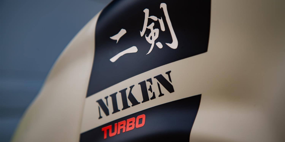 渦輪二劍出鞘。YAMAHA NIKEN Turbo by  Trooper Lu's Garage
