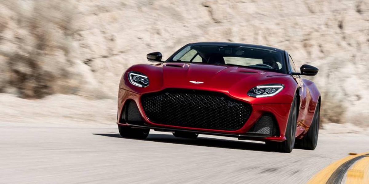 Aston Martin數位後照鏡,老方法結合新科技