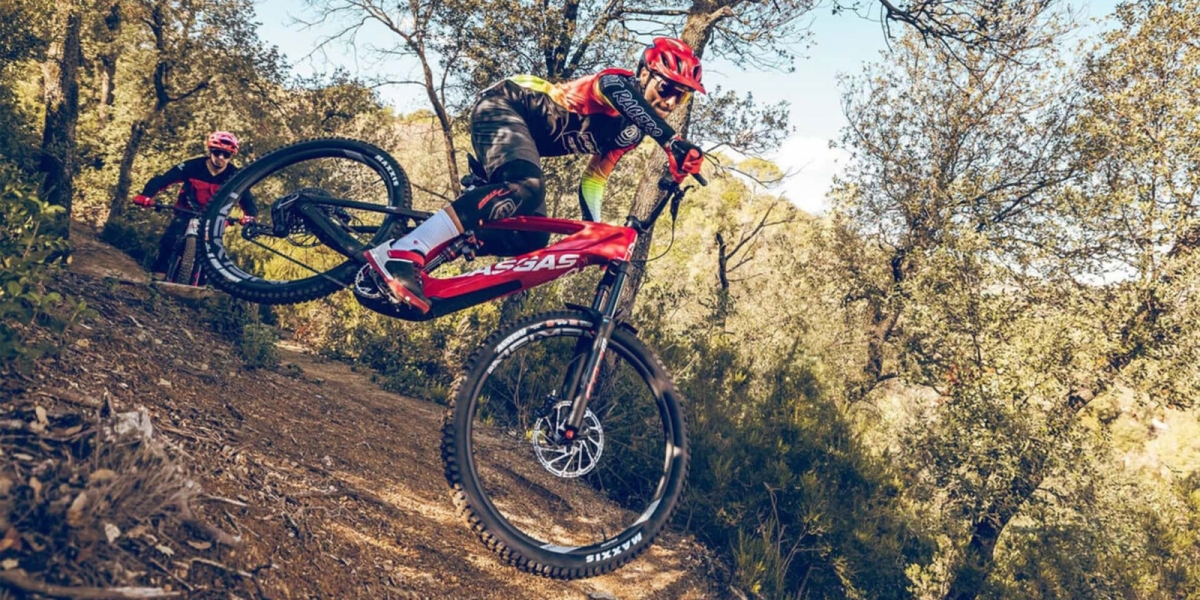 GasGas MXC:Sram Eagle 動力系統、630Wh電池、WP懸吊、碳纖維車架的電動登山車!