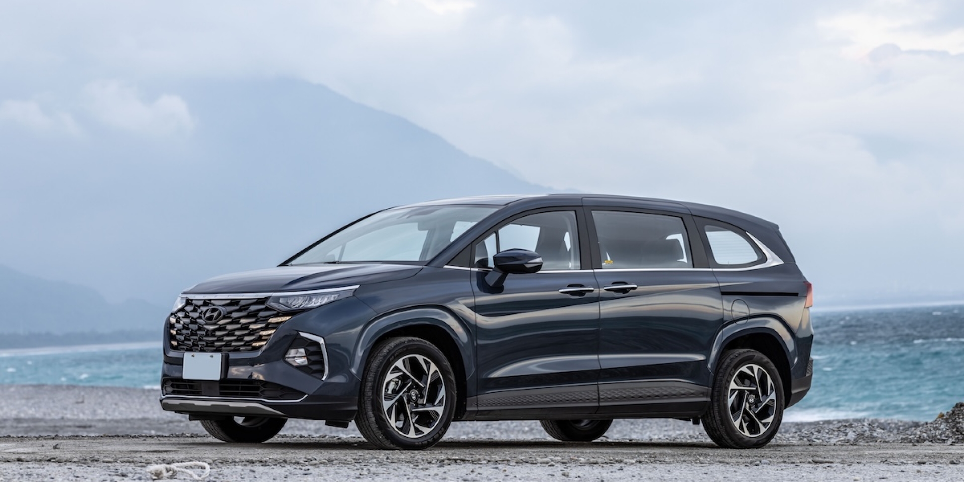 HYUNDAI CUSTIN極致尊榮租賃專案登場 最低月付22,800元起　同業唯一不限里程保固保障