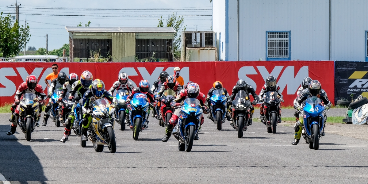 比賽素人、冠軍車手專訪!SUZUKI GSX-R 150低門檻享受比賽樂趣,TSR賽事第三站活動報導