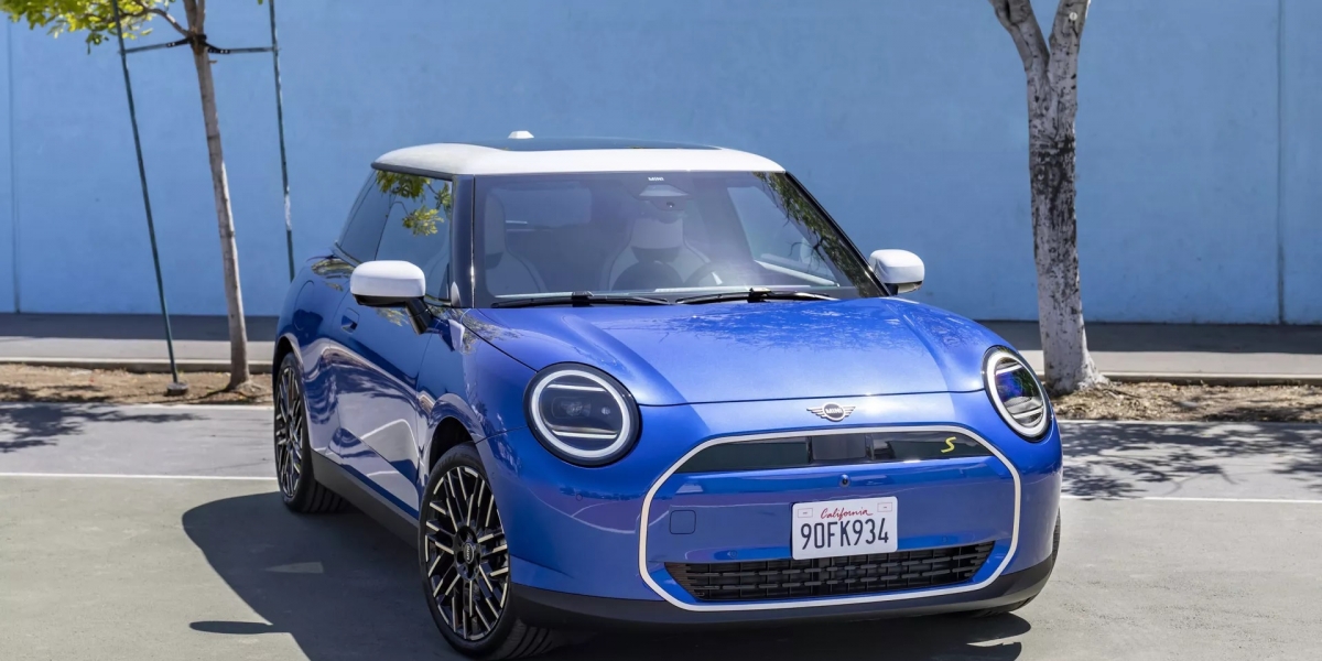 新世代純電MINI外觀確定,瞇瞇眼車頭相當吸睛