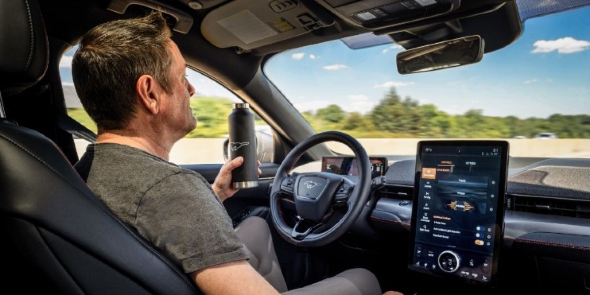 放雙手開也沒問題!Ford Co-Pilot360 2.0即將登場!