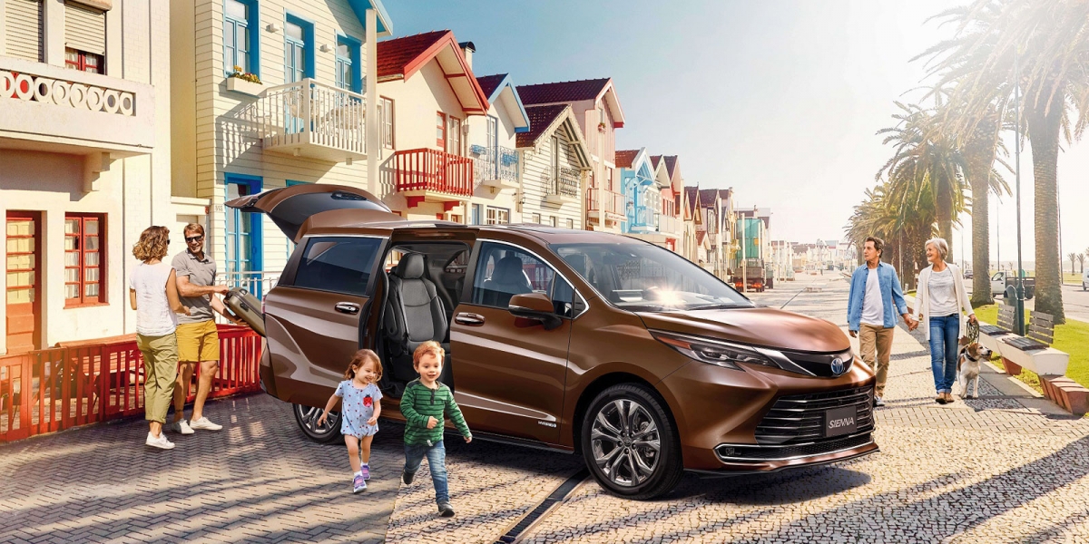 頂級豪華正七人座-TOYOTA全新SIENNA 馭見頂峰,大器登場