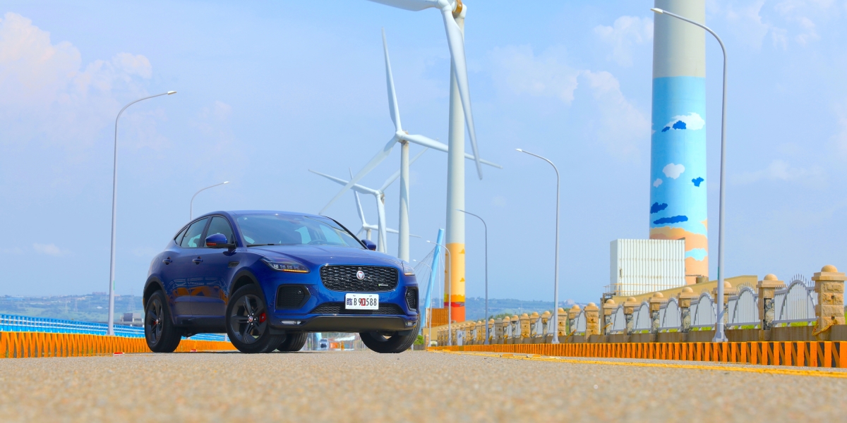 【試駕報導】你的另一張名片！JAGUAR E-Pace P250 R-Dynamic SE