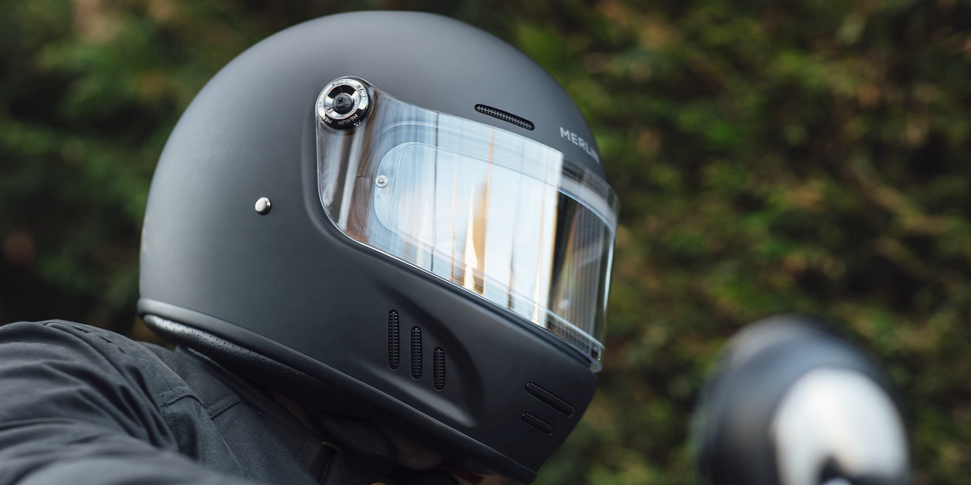 產品線積極擴張中！Merlin Revival、Torres全碳纖維版本、新塗裝同步登場