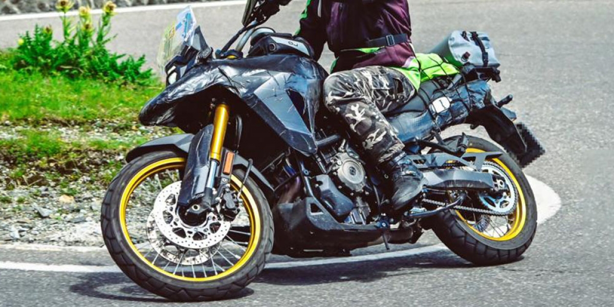 SUZUKI雙缸終於來了?700c.c.雙缸ADV測試間諜照曝光!
