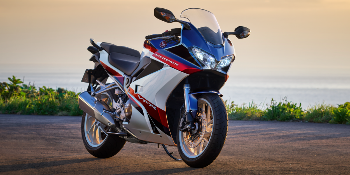 經典配色上身。HONDA VFR系列新色上市!