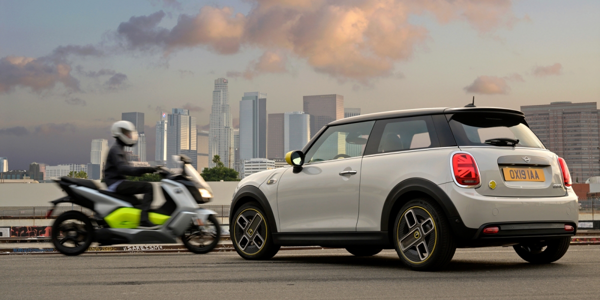 BMW集團新電動車!MINI Cooper SE登場!