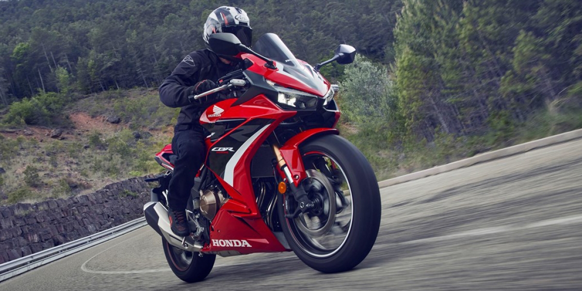 雙碟+倒叉 大家期待的配備都來了!HONDA低調發布2022 CBR500R