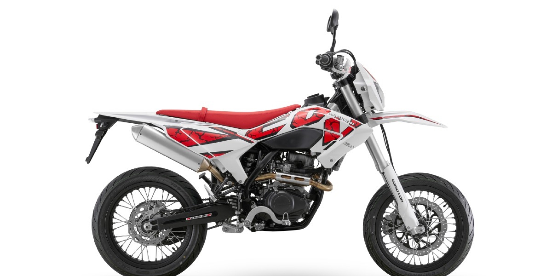 白牌滑胎越野雙車 歐洲上市！QJMotor COV 125 S / X 強勢登場！