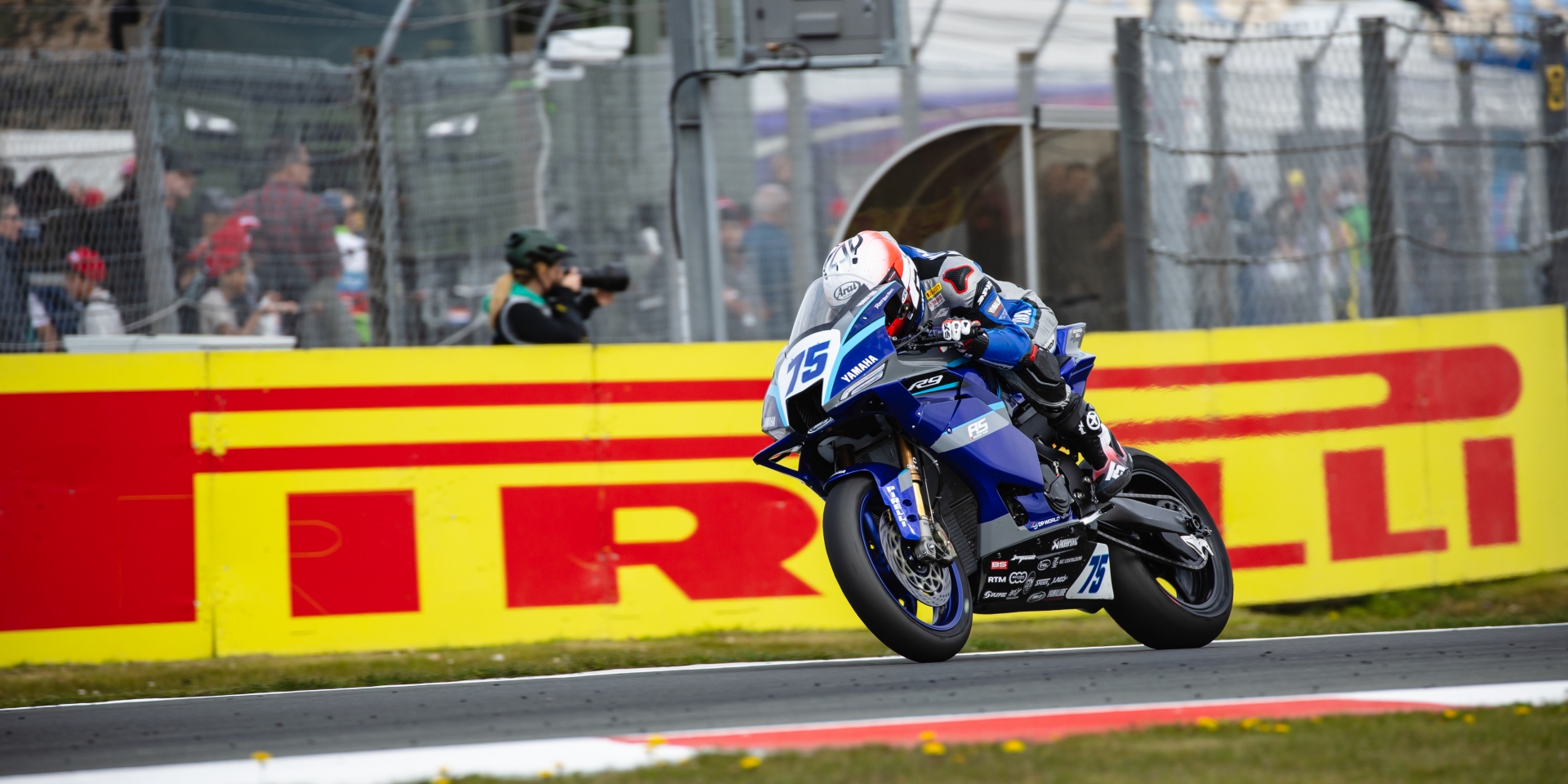 Bulega荷蘭三冠王！倍耐力SCX刷新Assen單圈紀錄，2026九戰全勝