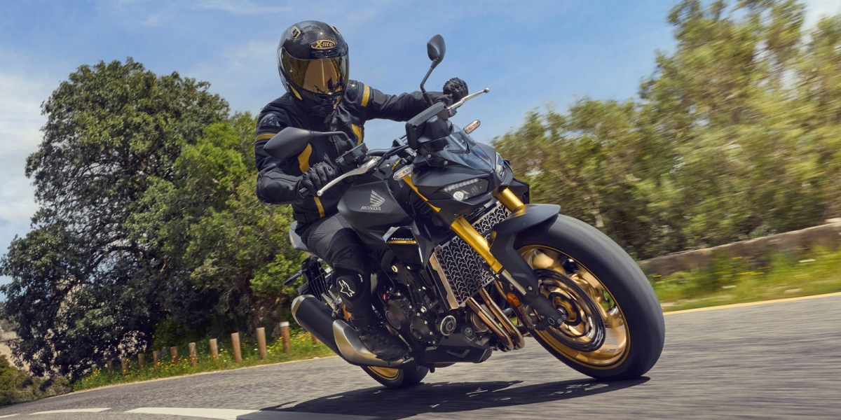 158匹四缸黃蜂,日本售價台幣30萬有找!Honda CB1000 HORNET/SP 日本上市