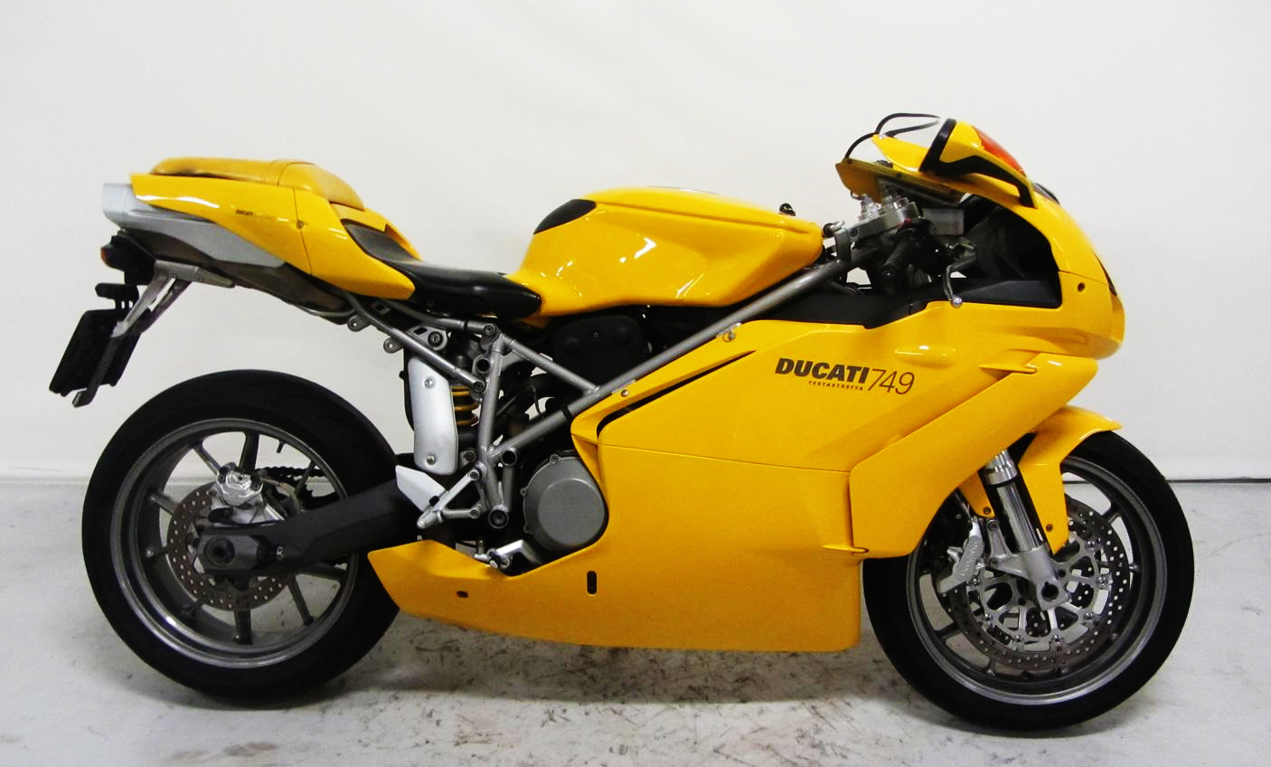 2003年原廠樣式的DUCATI 749