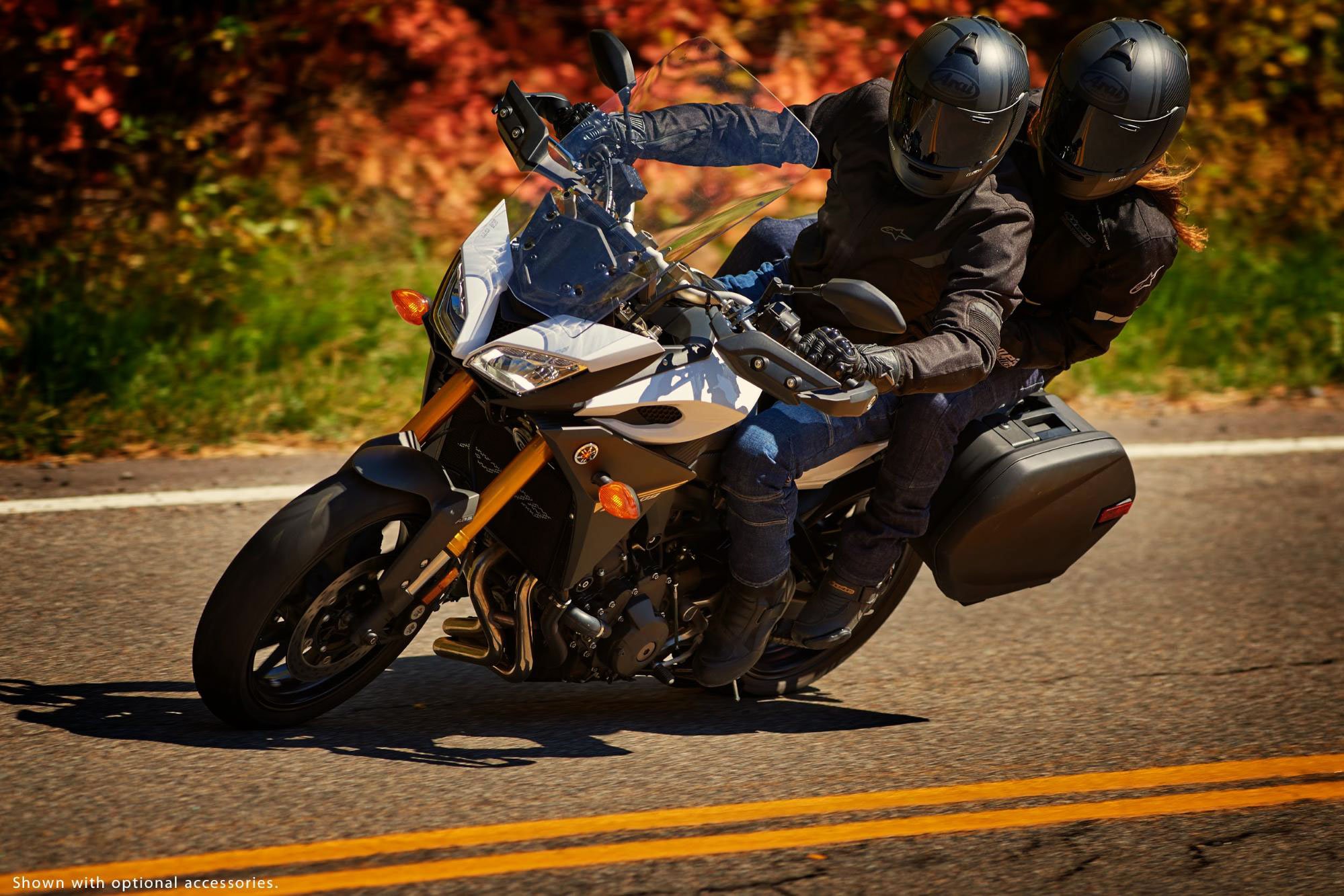 MT車系中,無論是MT-07或MT-09 都有獨立的旅行車產品線,分別為Tracer 700 (上)與Tracer 900(下)