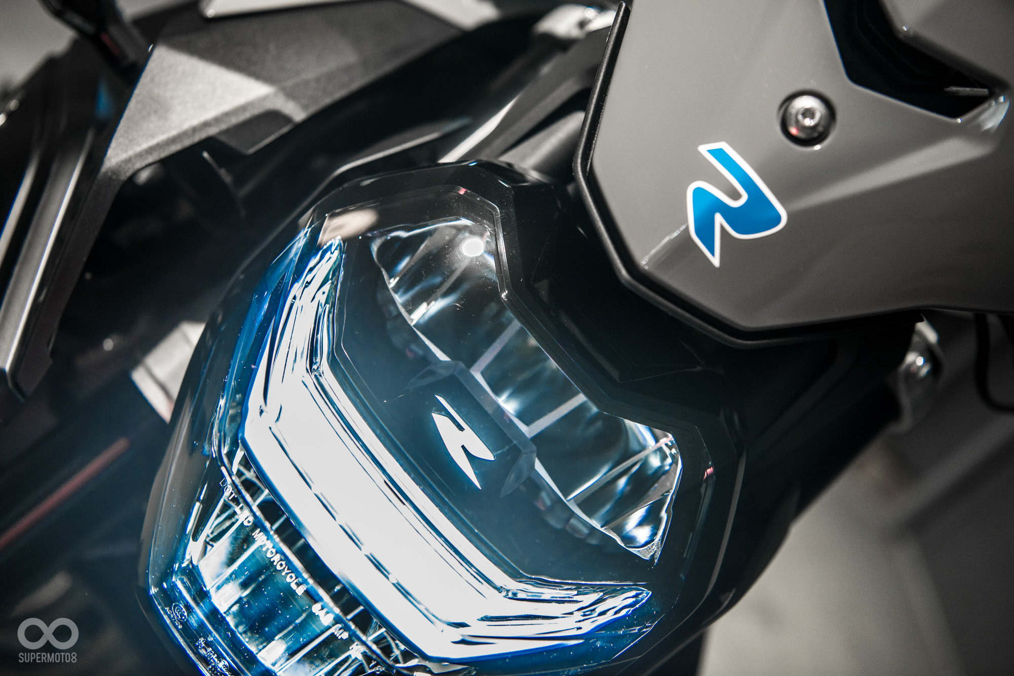 F 900 R Nardo-Blue全車加上些微藍色點綴