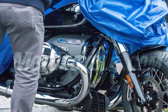 從這顆壯碩的水平對臥雙缸引擎,不難辨識出這是BMW Concept R18的量產版本