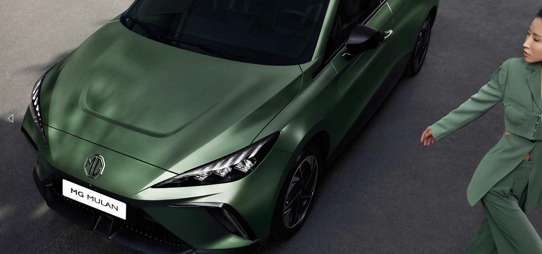 Mulan車頭線條銳利,尤其頭燈更是不難看出自家車款的影子