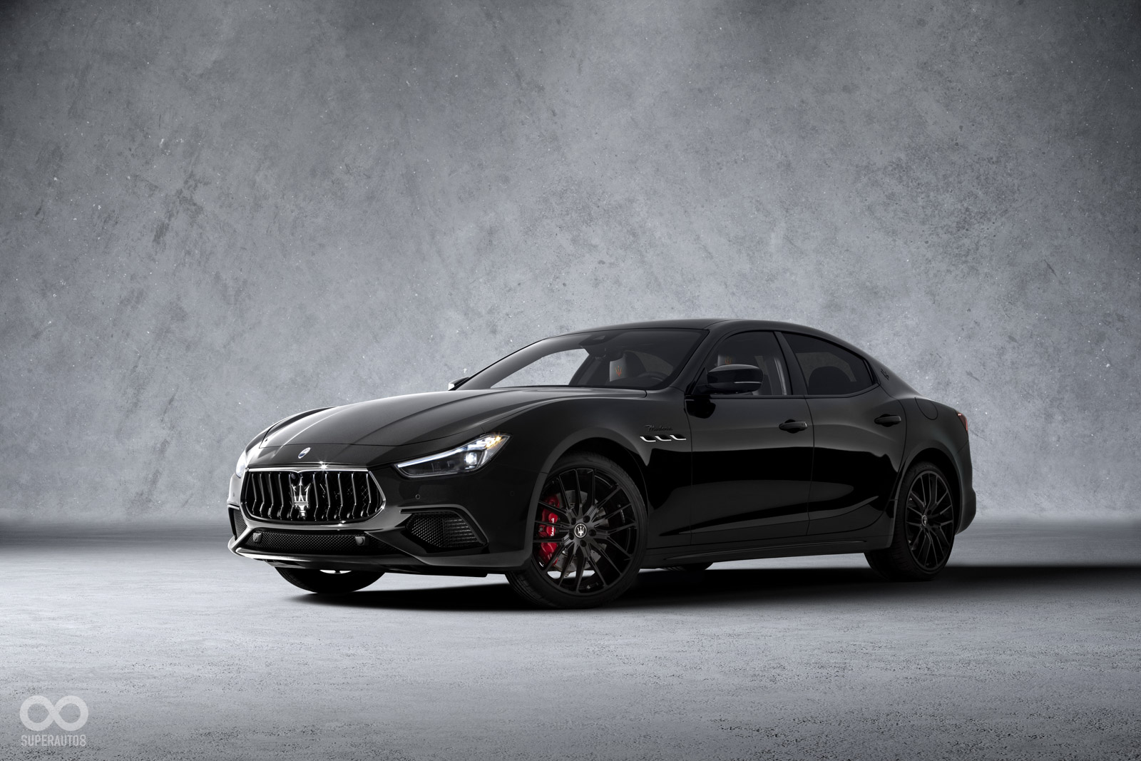 積極駕馭導向的Ghibli Modena配備最大輸出350hp/500Nm的3.0L V6雙渦輪增壓缸內直噴引擎,搭配序列式ZF八速手自排變速箱,0-100km/h加速僅需5.5秒、極速267km/h