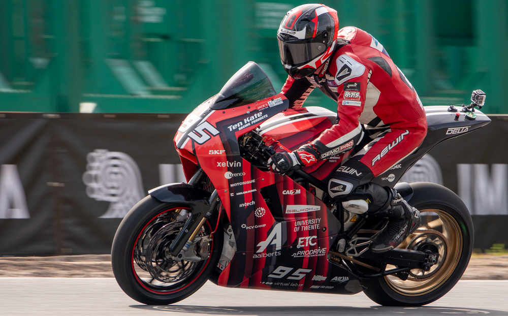 Electric Superbike Twenty並不是純粹為了學術研究，他們相當認真看待比賽並曾在2018取得當地賽事冠軍