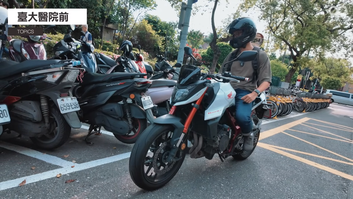 台北市停管處向交通部提報『2格機車格停1台大型重機』的試辦計畫