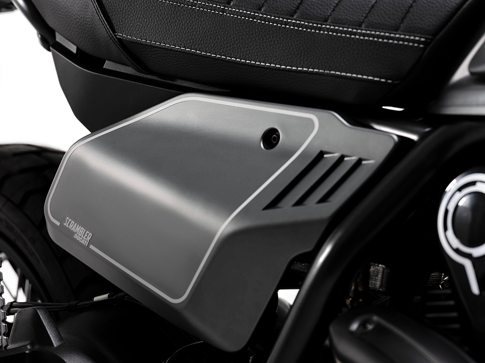 Flat Track的號碼牌側殼設計