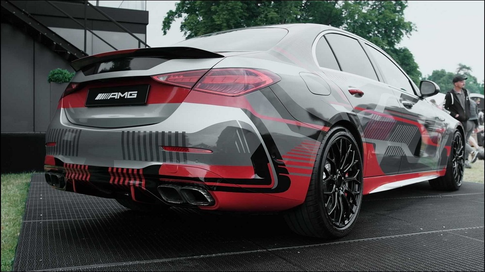 隨著各類車款都跟上了電動化的腳步，我們可以持續期待Mercedes-Benz未來會帶給我們更多新世代的電動車款！