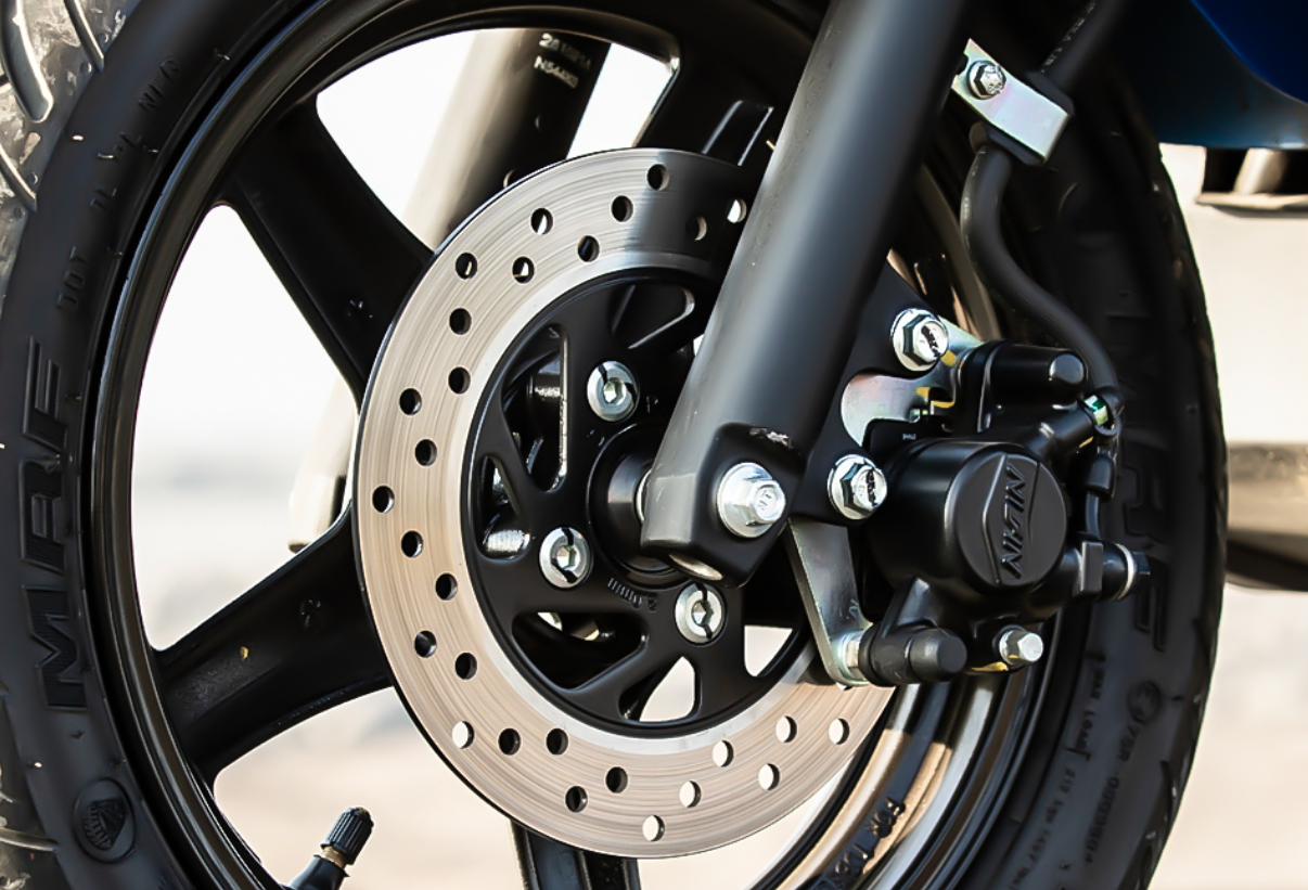 制動配置只能說是中規中矩