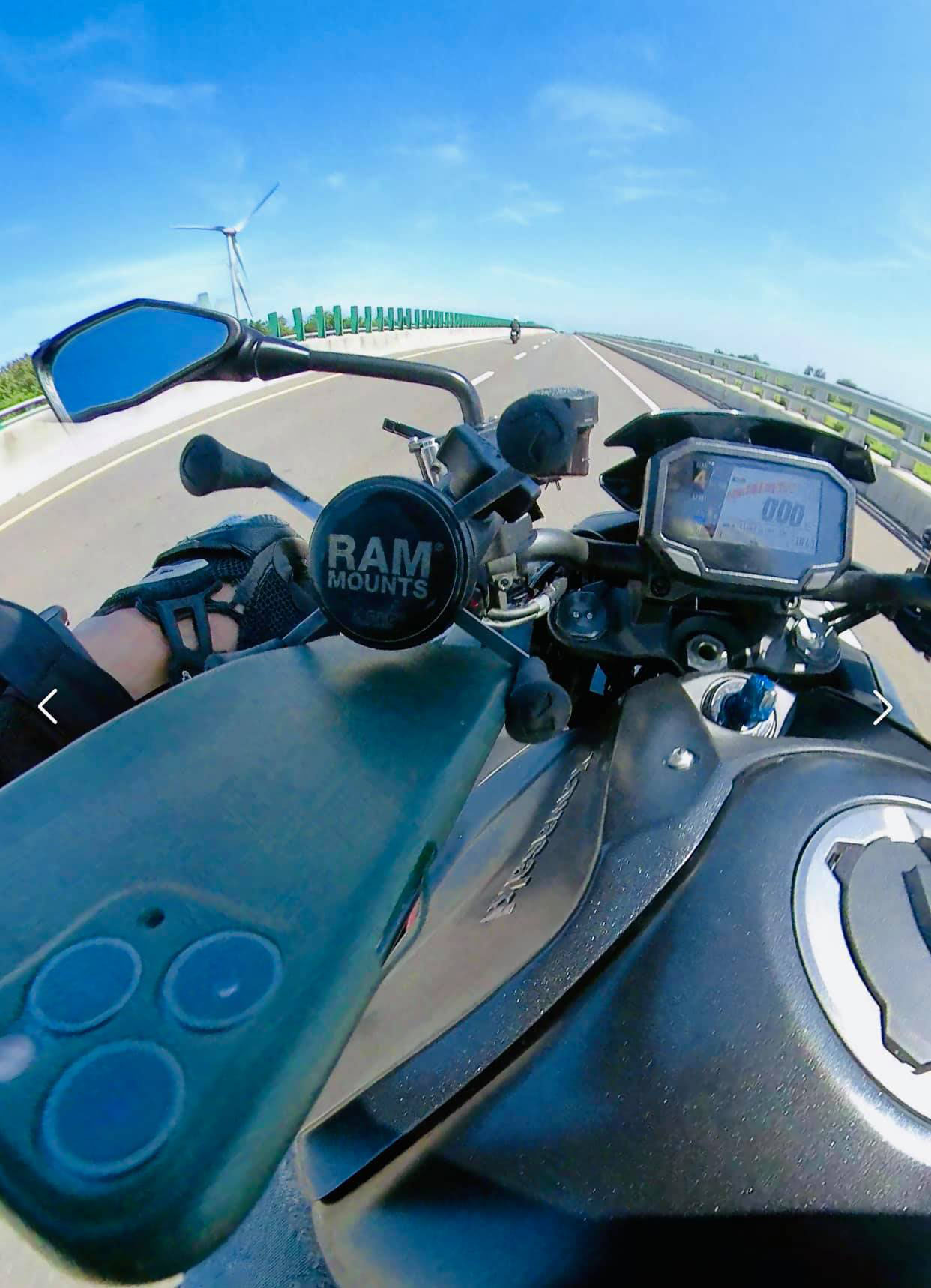 使用手機架有一定風險,看看本站的慘痛經驗