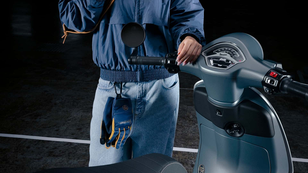 講求實用性的話，Vespa官方也有推出一系列的人身部品可以選擇