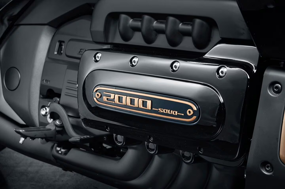 引擎部分則是採用了8汽缸的2000c.c.引擎，再搭配上8速變速箱及雙離合器