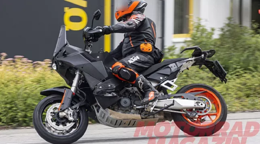 990 RC R和990 SMT都有望於2025年登場